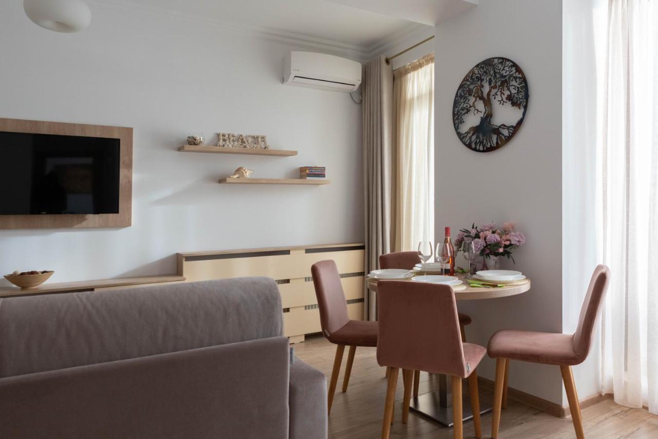 מאמאיה Apartament Le Bonheur מראה חיצוני תמונה