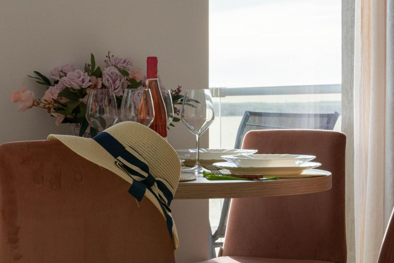 מאמאיה Apartament Le Bonheur מראה חיצוני תמונה